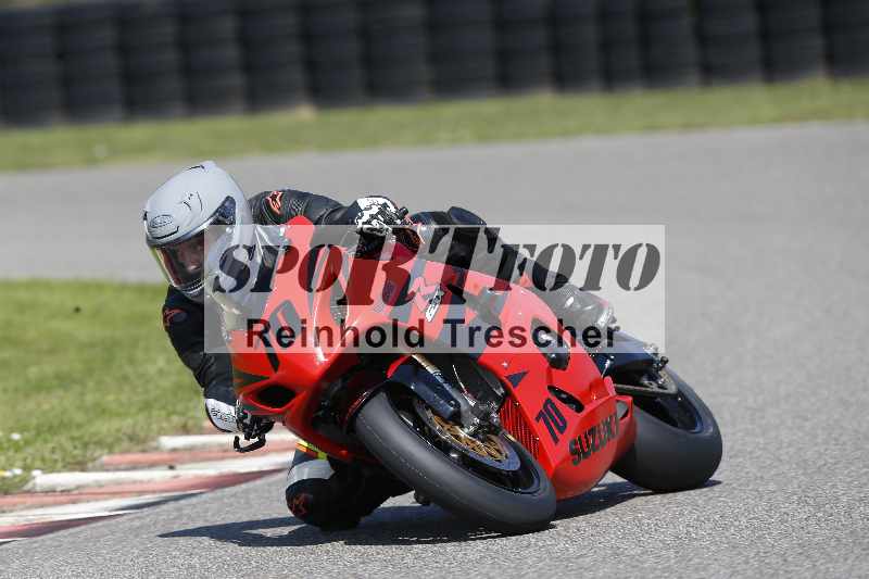 /44 09.08.2025 Plüss Moto Sport ADR/Freies Fahren/70